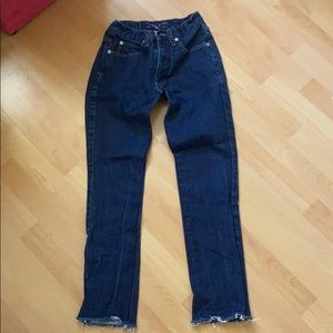 Guess jeans 060 dark wash mid rise indigo boot leg jeans